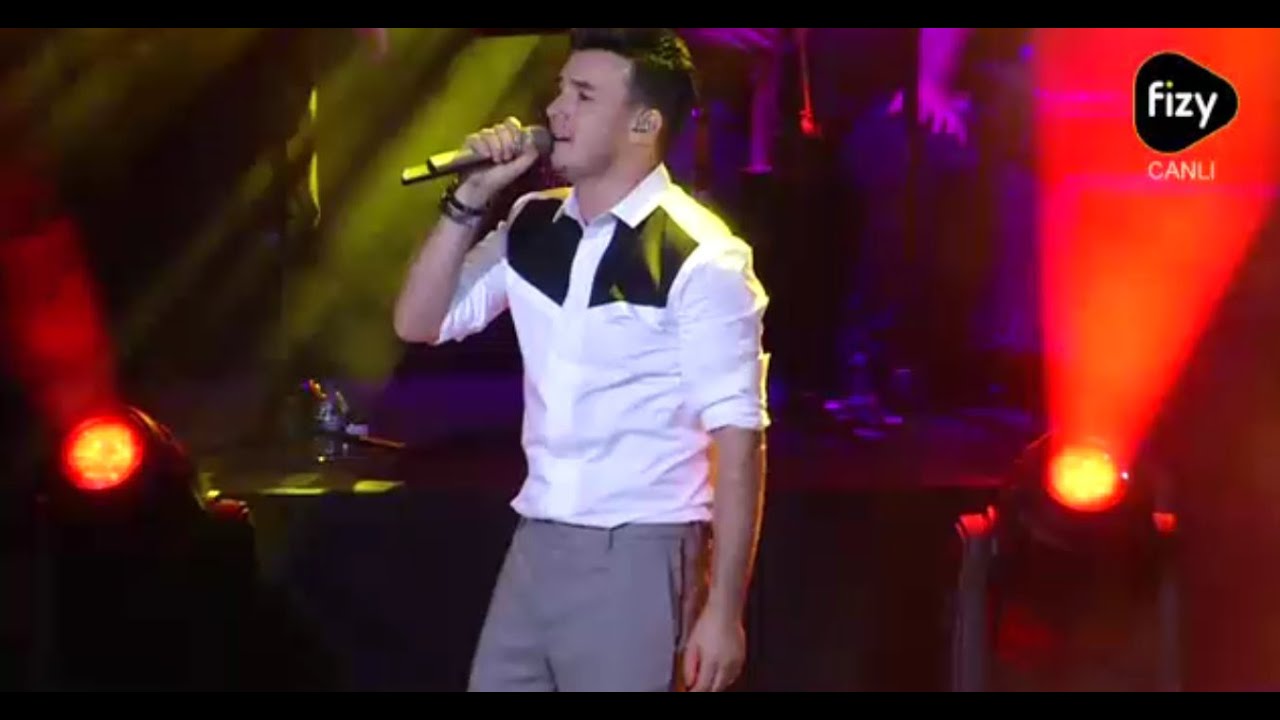 Mustafa Ceceli-Aşk İçin Gelmişiz,Sensiz Olmaz Ki (Harbiye Açık Hava Konseri 13.08.2016)