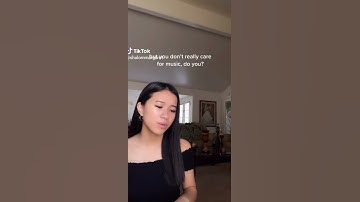 Thumbnail of Hallelujah (Leonard Cohen) Cover- TikTok @shalommargaret