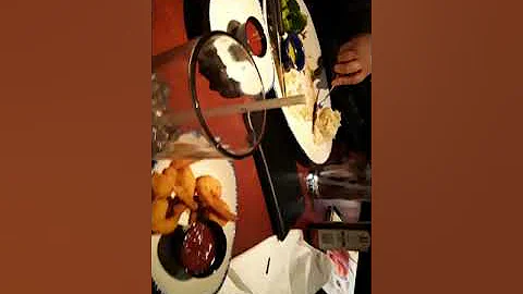 First vlog!!! Ate food.