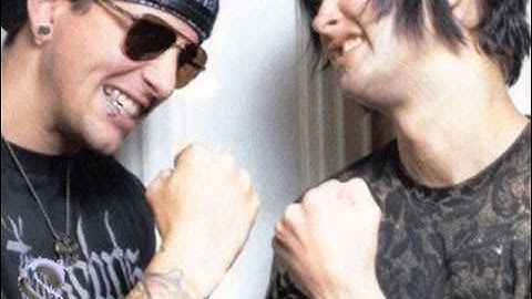 Avenged Sevenfold - Buried Alive ft The Rev