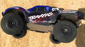 TRAXXAS SLASH 4x4 BRUSHLESS - GRAVEL ROAD BASH!!