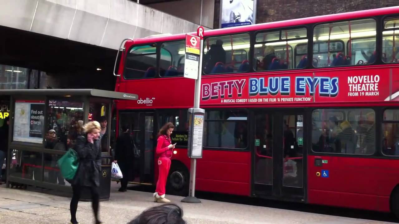 London life - London bridge station (Outside) - YouTube