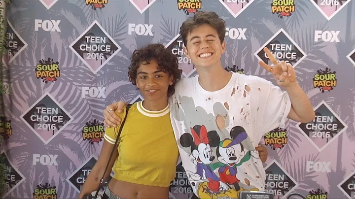 Nash Grier & Taylor Giavasis Teen Choice Awards 20...