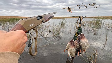Flooded Corn Lever Action Shotgun Duck Hunting!