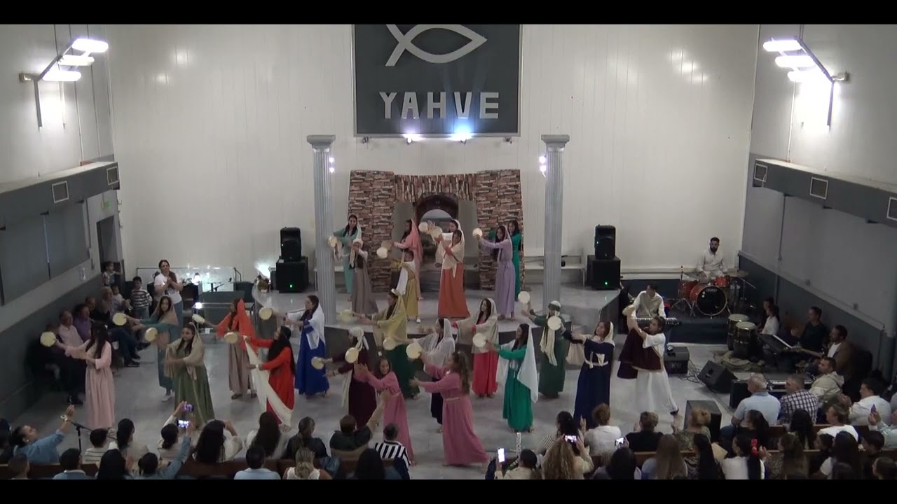 Danza hebrea las Jóvenes de Reus templo