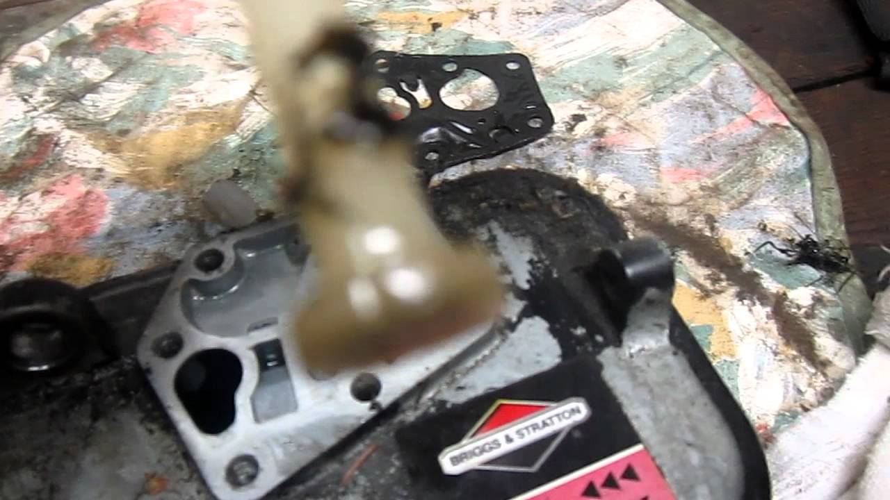 briggs & stratton carbureator cleaning with pulsa prime carb YouTube