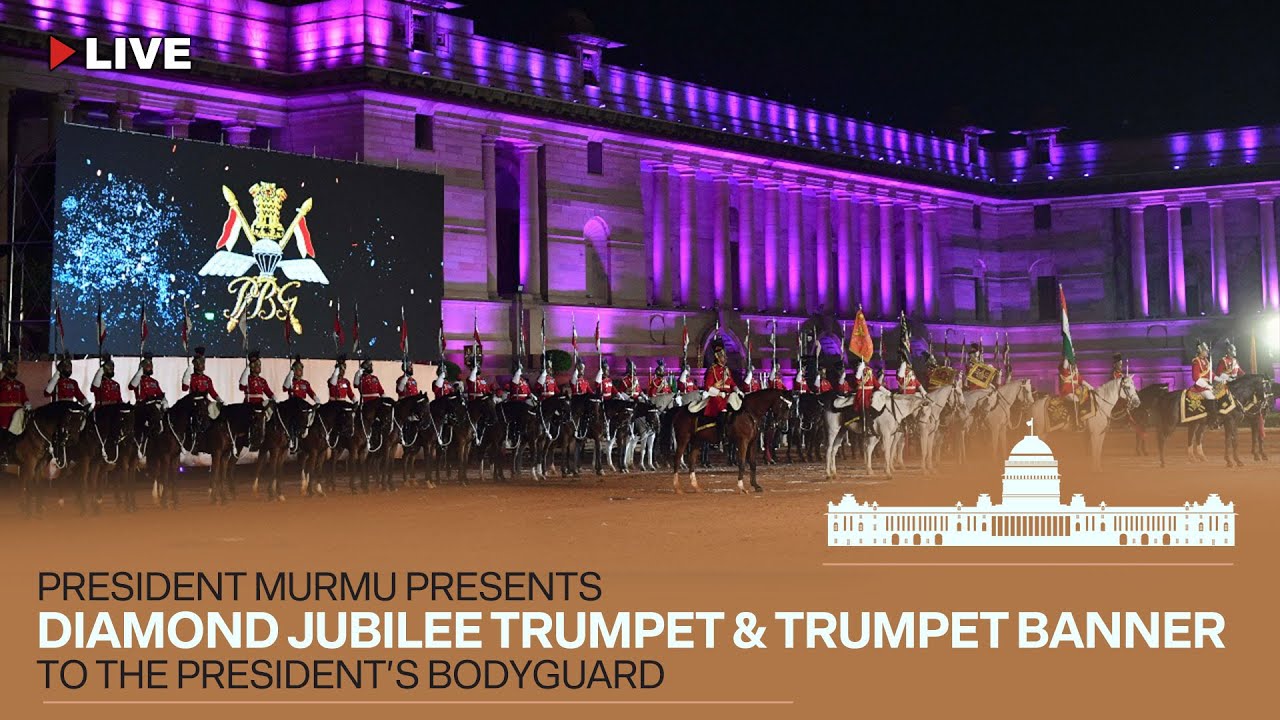 President Murmu presents Diamond Jubilee Trumpet and Trumpet Banner to the President’s Bodyguard
