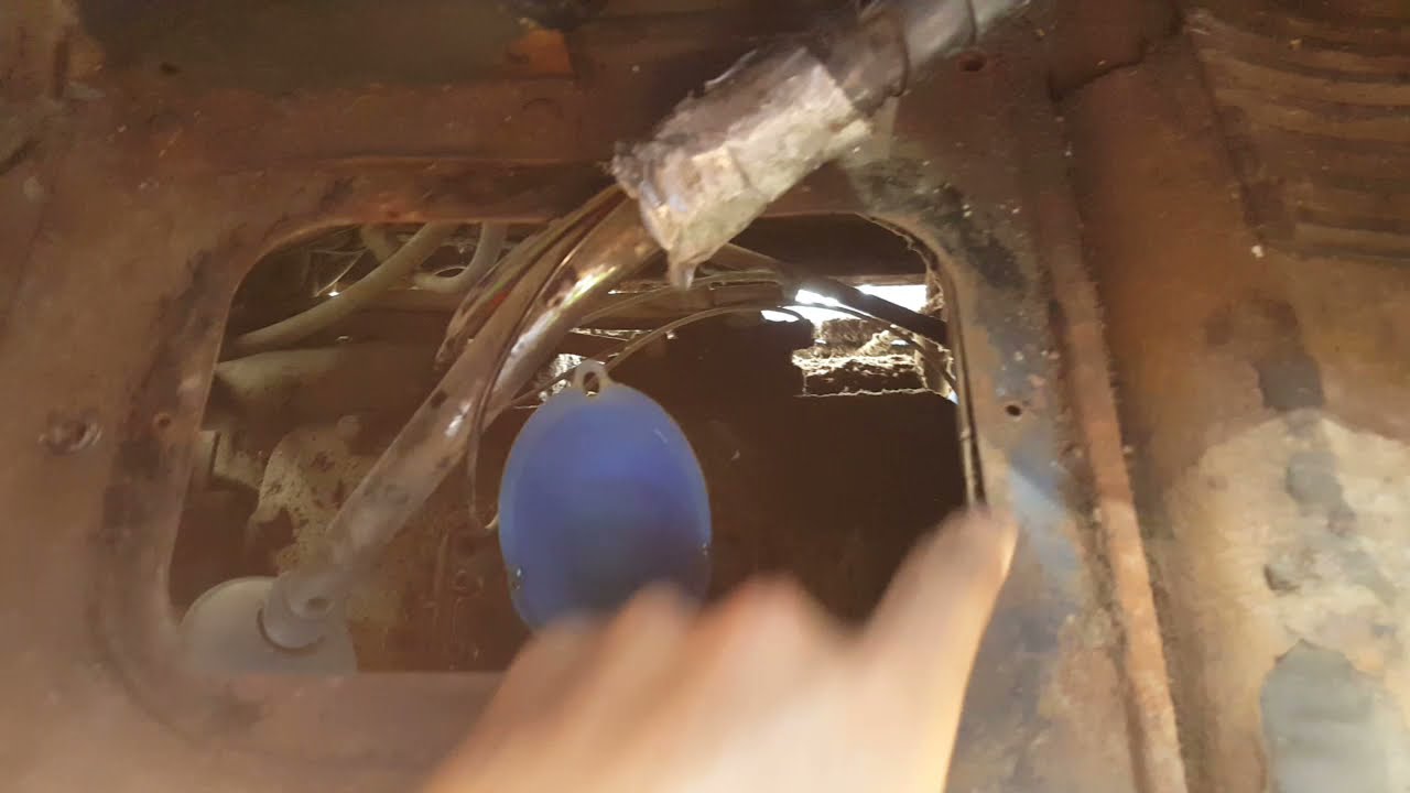 How To Add Oil The Easy Wasy To A 10,11,13 Speed Eaton Transmission On Commercial Dump Truck