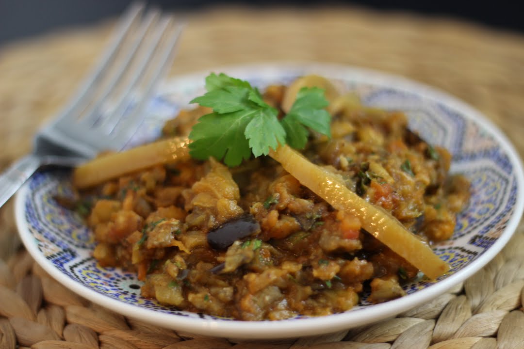 Zaâlouk - Marokkanischer Auberginen Salat (Vegetarisch) - YouTube