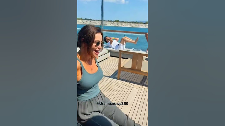 فيديو عفوي ل عائلة راغب علامة في اليونان