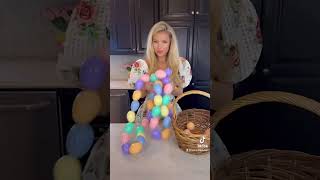 DIY Egg Garland! #dollartreediy #easterdiy #easterdecor
