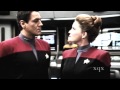 Voyager // Janeway/Chakotay // Parachutes