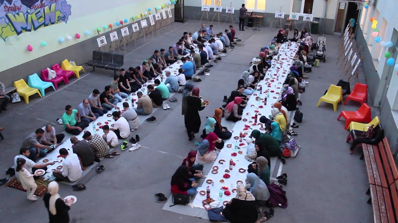 İSV Wien - 1. Charity Iftar - YouTube