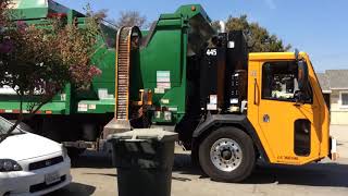 Valley Vista Services CCC LET2 McNeilus ZR trash truck