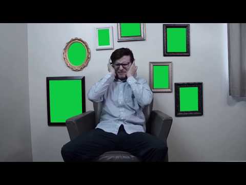 idubbbztv---sitting-in-front-of-picture-frames---green-screen---chromakey---mask---meme-source