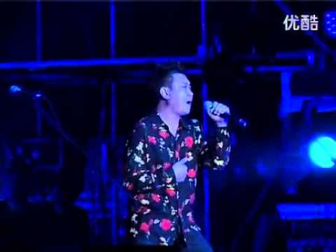 光辉岁月演唱会引爆上海 中国摇滚再现辉煌