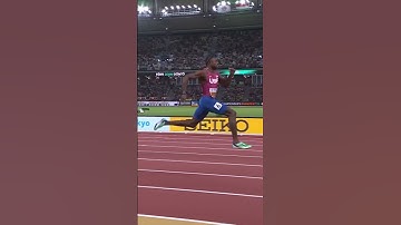 Noah Lyles cruises to 3rd 200m world gold 🔥 #athletics #200m #sprint #worldathleticschamps #usa