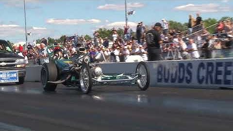 Nostalgia Front Engine Dragster Blows up