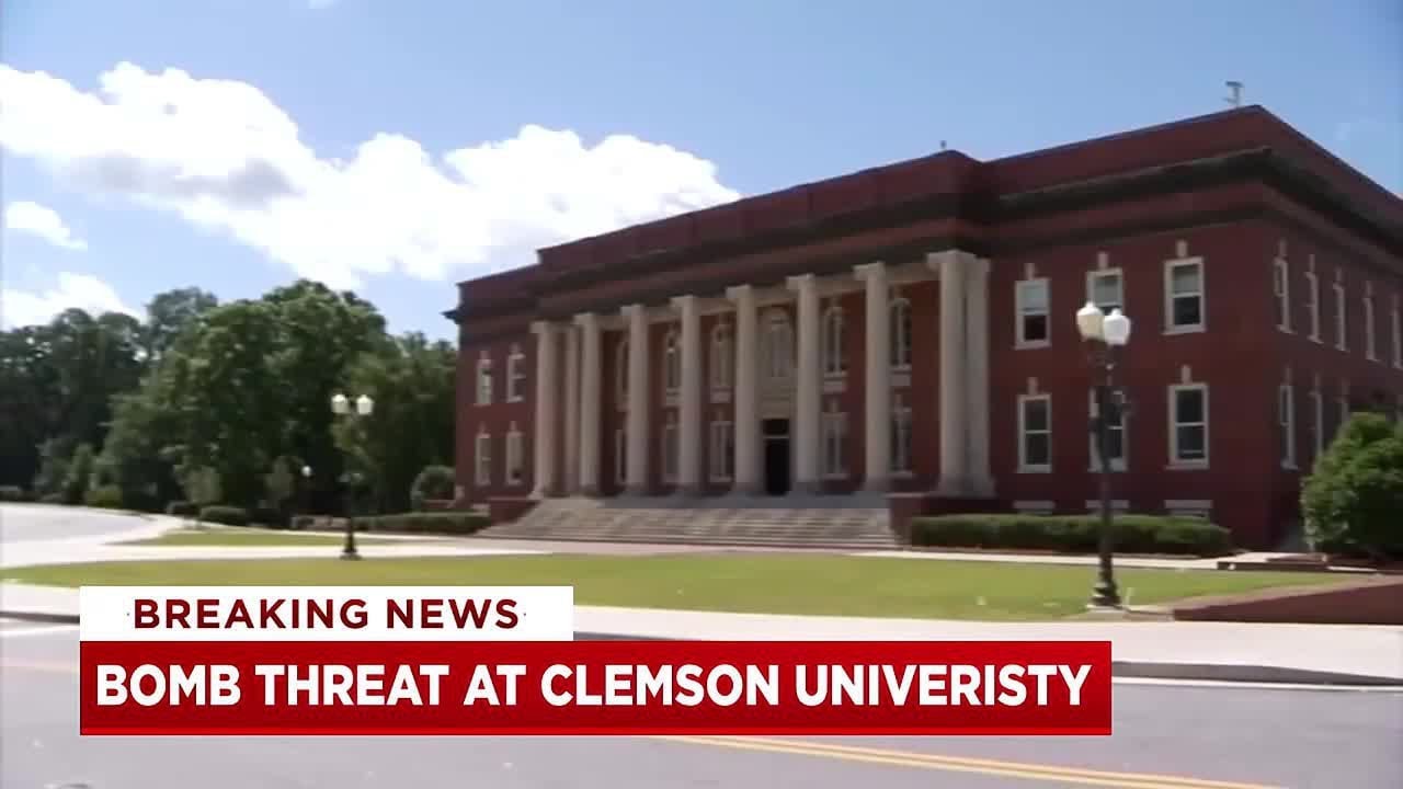 Campus police investigating bomb threat at Clemson University - YouTube