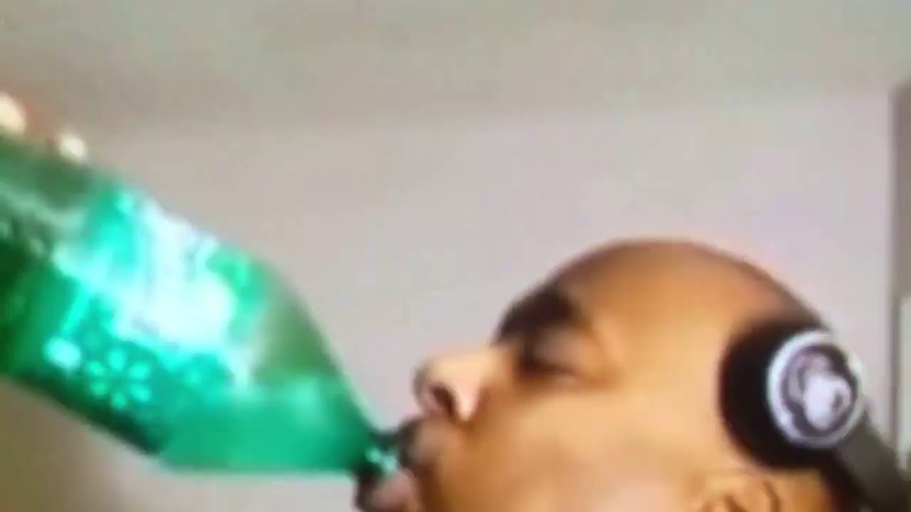 Fred Burping A fat man is burping so loud - YouTube