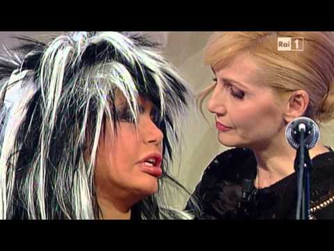 Loredana Bertè - Speciale "Domenica In" 13-02-11 | 04 - Parlando di... "Sei bellissima"