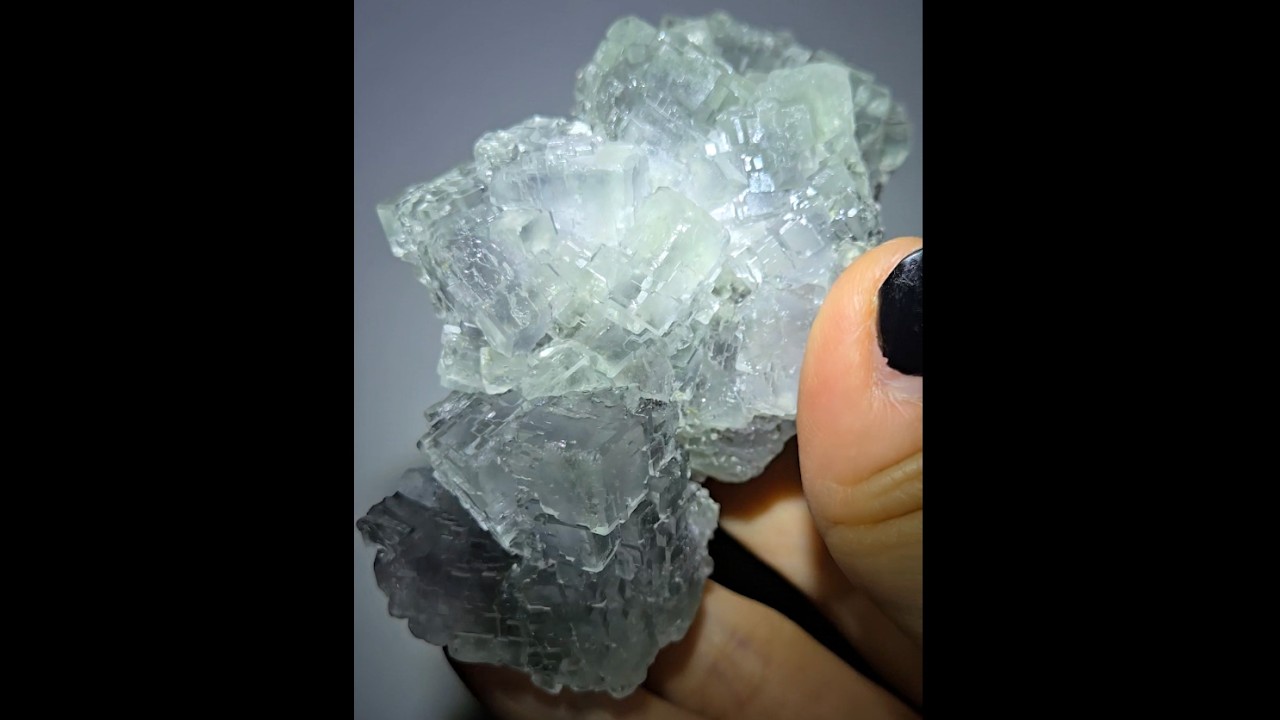QR code cubic fluorite with calcite from Xianghualing - FL335