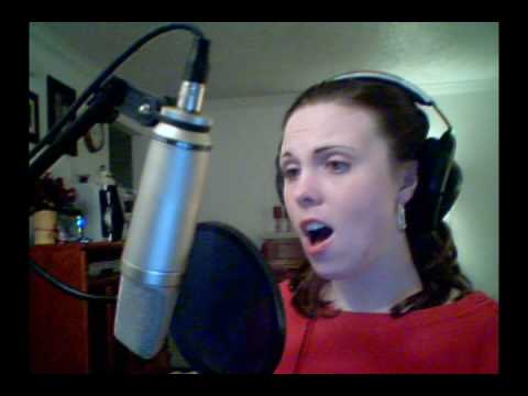 Laura sings the "Diva Dance" from the Fifth Element