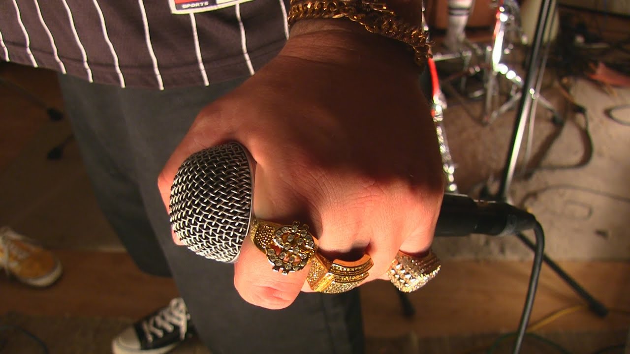 BanGanG - Village of Cars (Official)