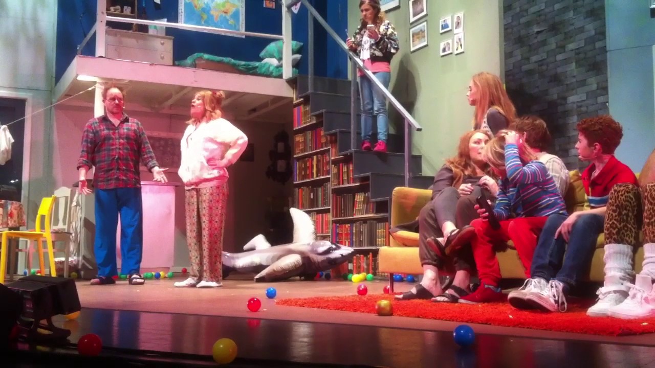 Sune - Kaos i fredagsmyset: 200 pizzor beställda...