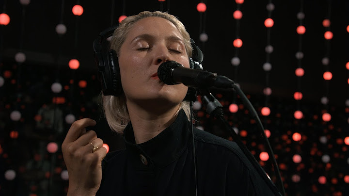 Cate Le Bon - Meet The Man (Live on KEXP)