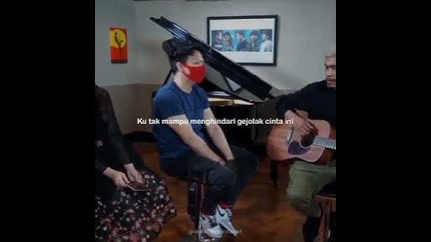 Flasback Ariel & Rossa || Latihan Nyanyi Lagu Kala Cinta Menggoda!!! #music #arilnoah #rossa