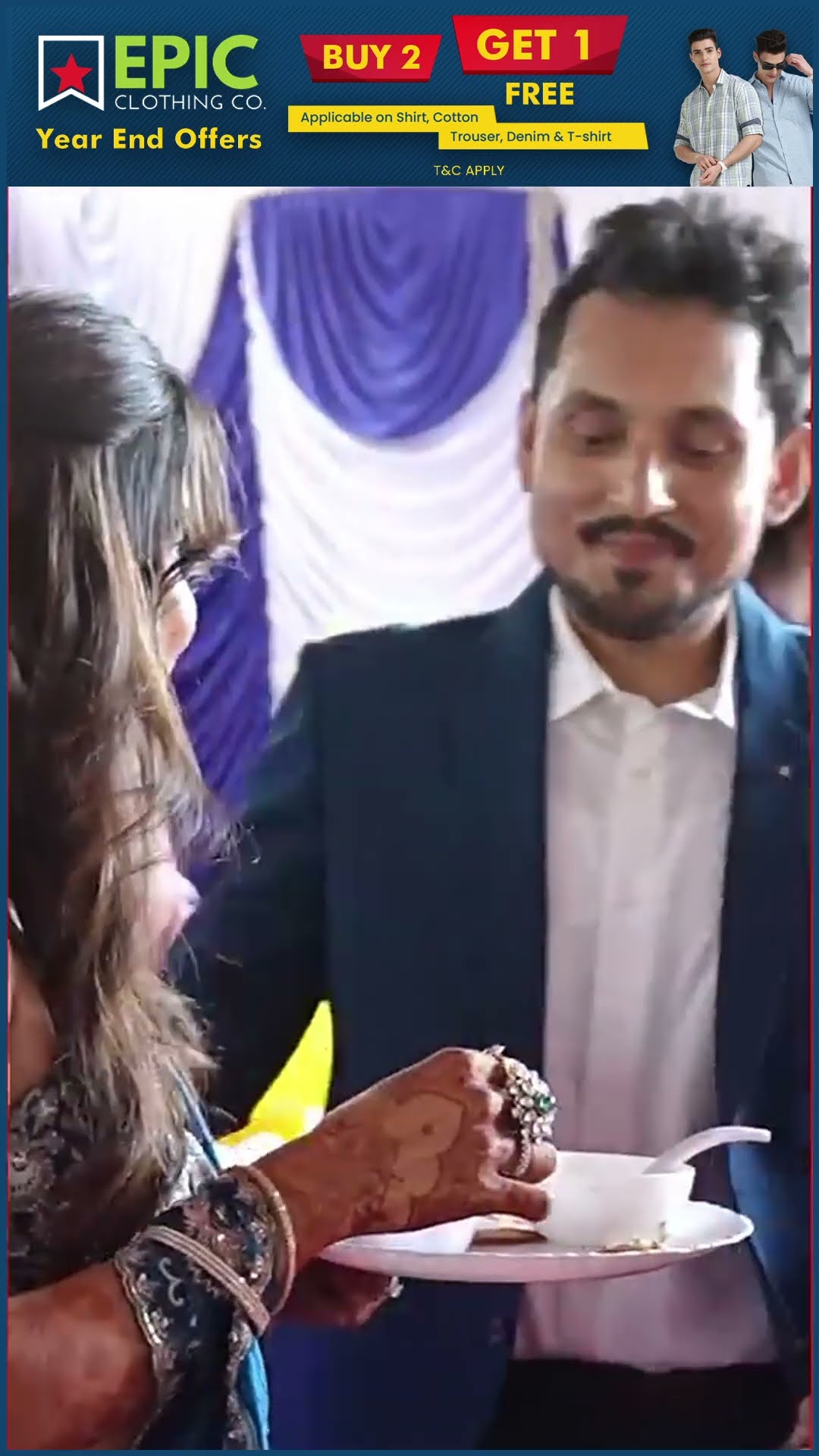 'Chicken Taste பண்ணுங்க Hubby..' ? Sakshi Agarwal Cute Wedding Candid ?