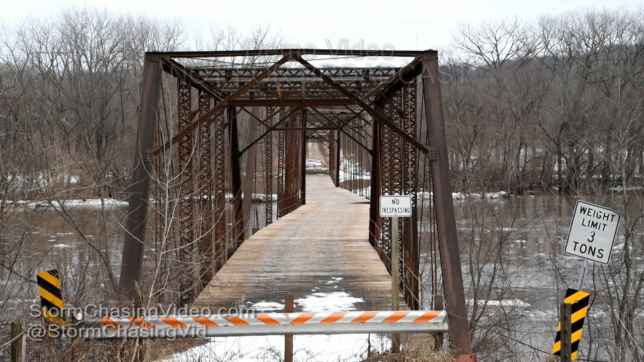 Boone, IA Ice Jam Bridge Damage - 2/22/2016