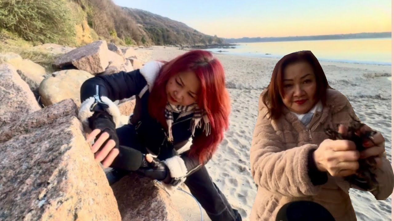 Public Asmr at Trébeurden Beach 