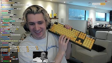 xQc Got a Personalized Keyboard Gifted from a Viewer at TwitchCon