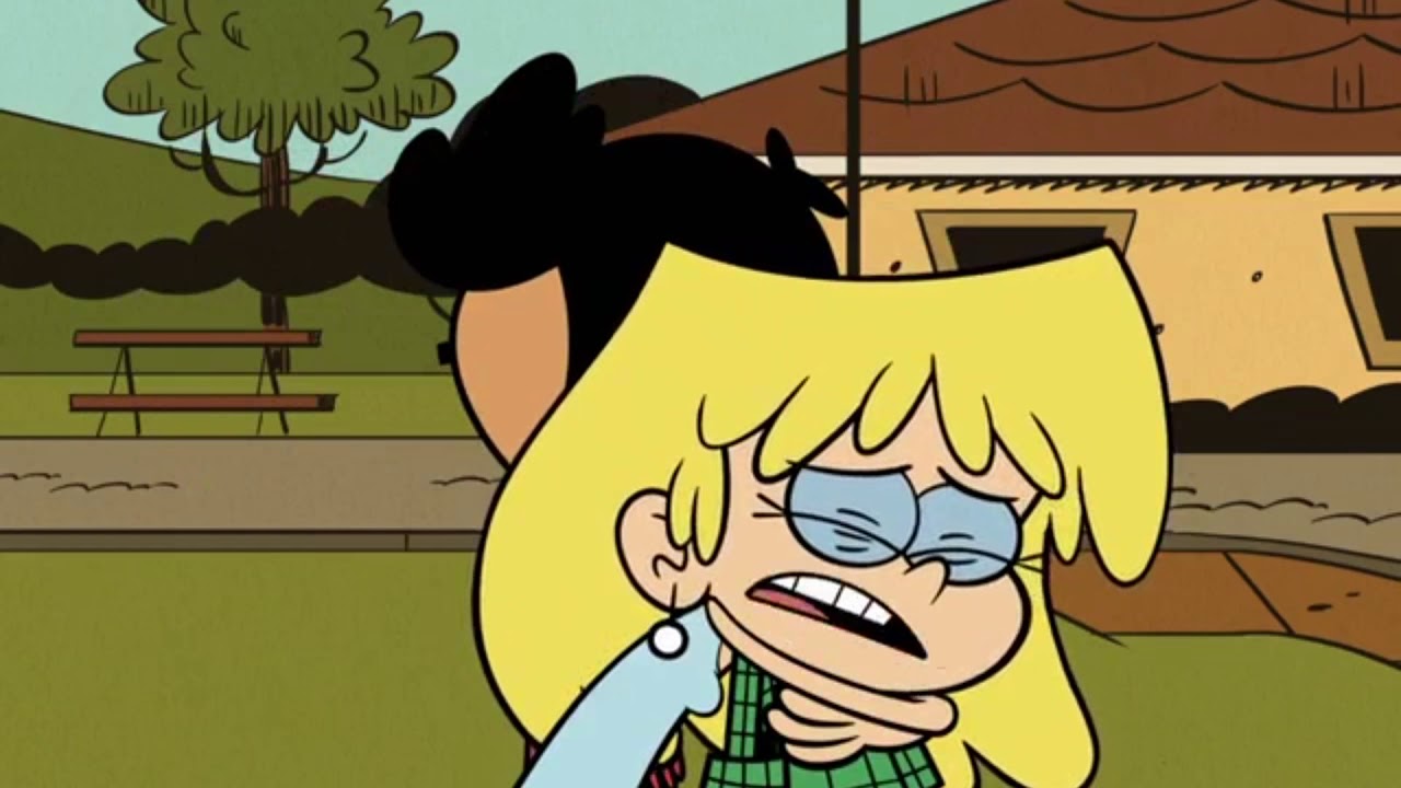The Loud House - Lori hugged at Bobby while she's crying - YouTube.