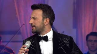 TARKAN - Akşam Oldu Hüzünlendim Ben Yine - Ahde Vefa | 2017 Yılbaşı Özel chords