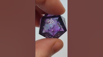 #dicegoblin #dungeonsanddragons #dnddiceset #dicemaker #resinart #dnddice #tabletoprpg