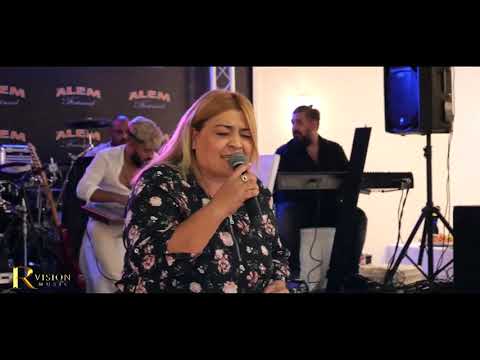 Ayse Solist -