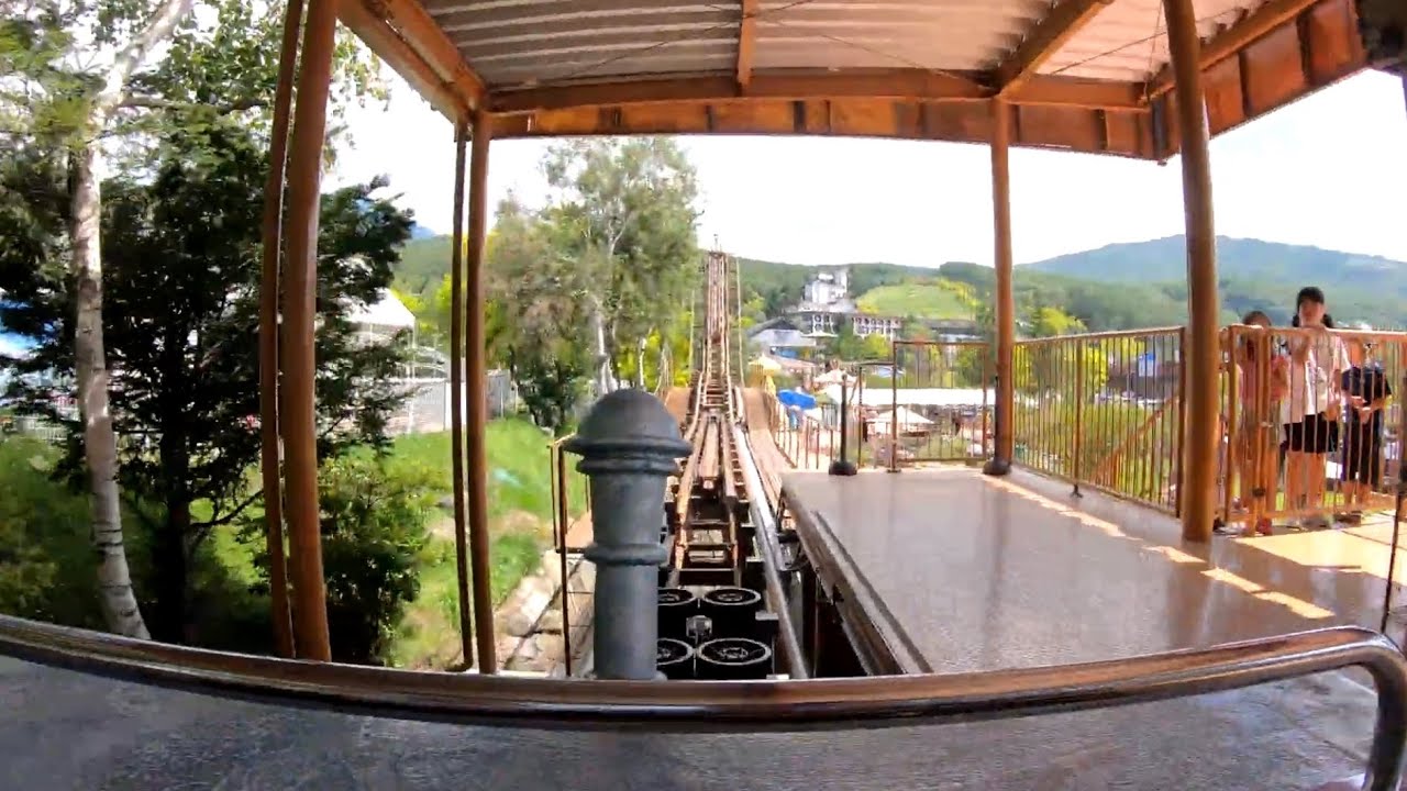 けものフレンズ シナウスイロイルカ　コースター ウッドコースター けものフレンズ3』フレンズ紹介PV シナウスイロイルカ - YouTube