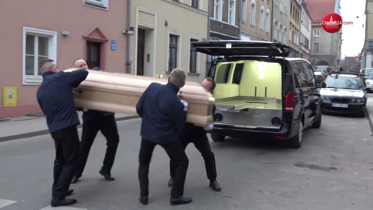 OLSZTYN24: Uroczystości pogrzebowe abpa Edmunda Piszcza w Olsztynie (1)