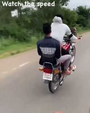 yamaha rx100 wheelie by  125speed   stunt video