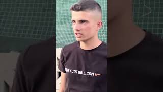 Baba Çinar Gi̇bi̇di̇r Meyvesi̇ Olmasada Gölgesi̇ Yeter