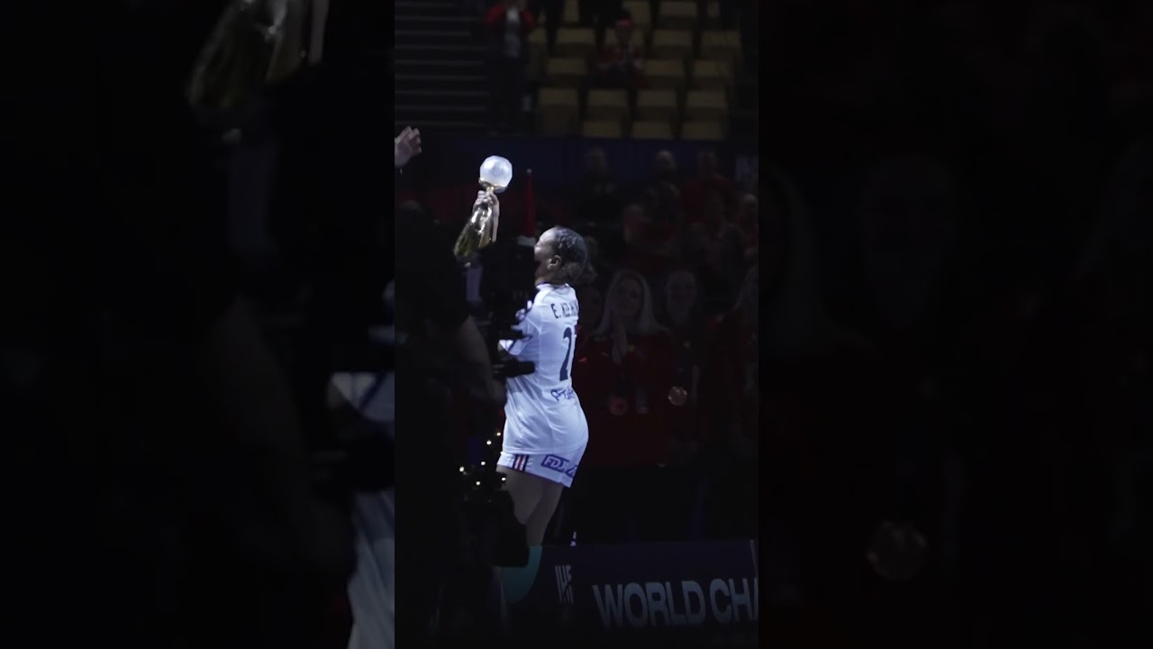 CHAMPIONNES DU MONDE ! ⭐️⭐️? #bleuetfier #equipedefrance #handball #worldcup #worldchampion