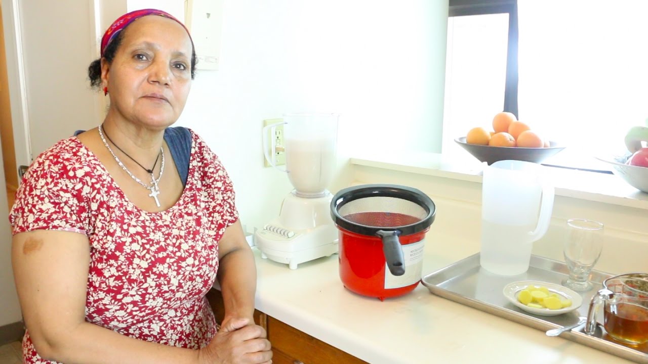 Ethiopian Drink - How to Make Homemade Soy Milk - የአኩሪ አተር ወተት አሰራር ለፆም የሚሆን