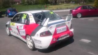 2x Lancer Evo rally car start up