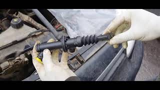 Remplacement de la pompe d'embrayage Renault kangoo 2 تغيير مضخة الأمبرياج