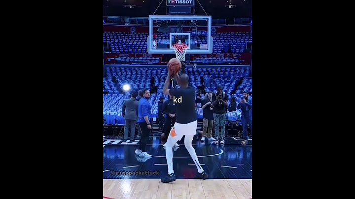 Wemby's warm up is insanely different