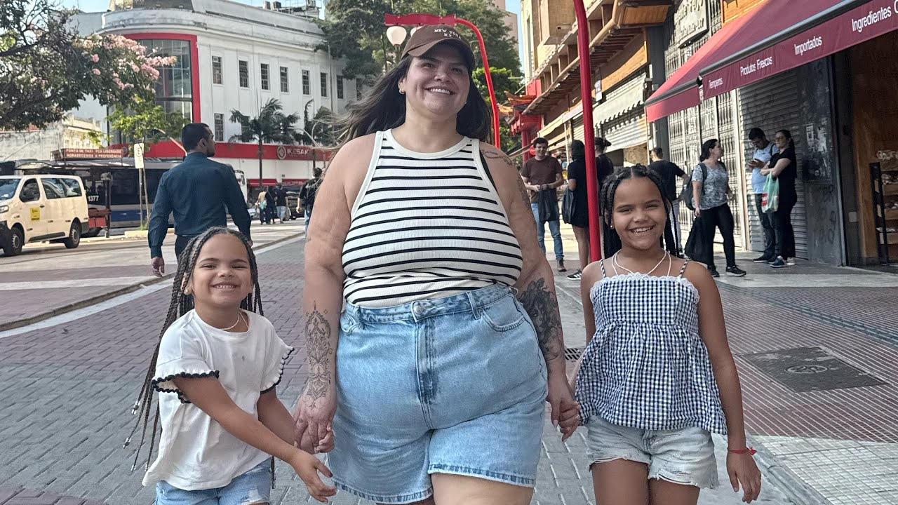 PROVANDO CHURRASCO COREANO - THAÍS CARLA