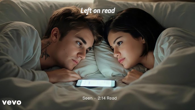 Stol ostidagi ayollar fotosuratlari